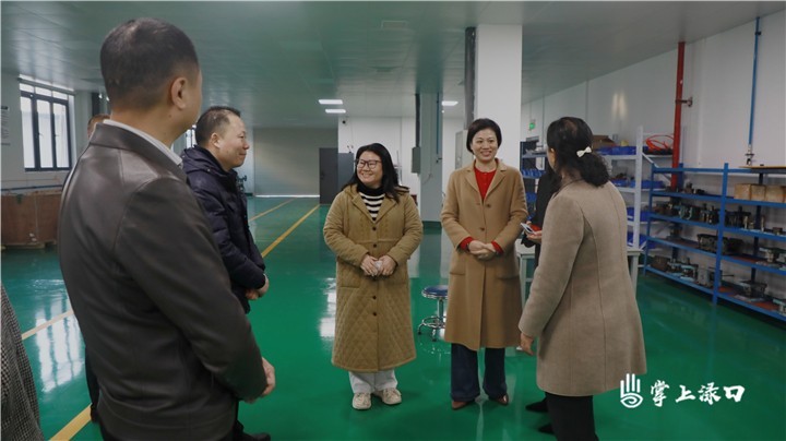 赖晓智开展春节走访慰问图1