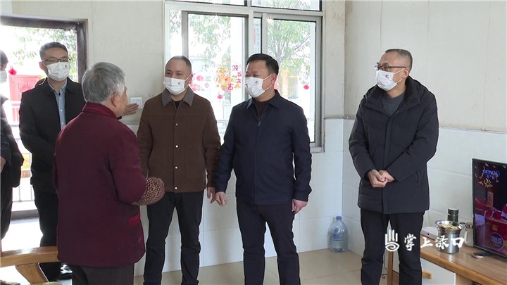 李晓彤春节前检查重点工作图2